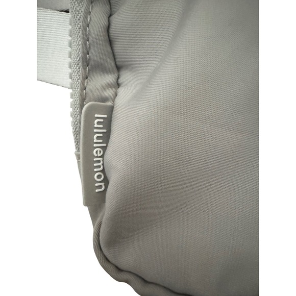 Lululemon Everywhere Belt Bag Silver Grey Nylon Adjustable Strap O/S - Picture 5 of 8
